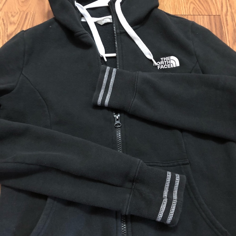 The Northface sweater